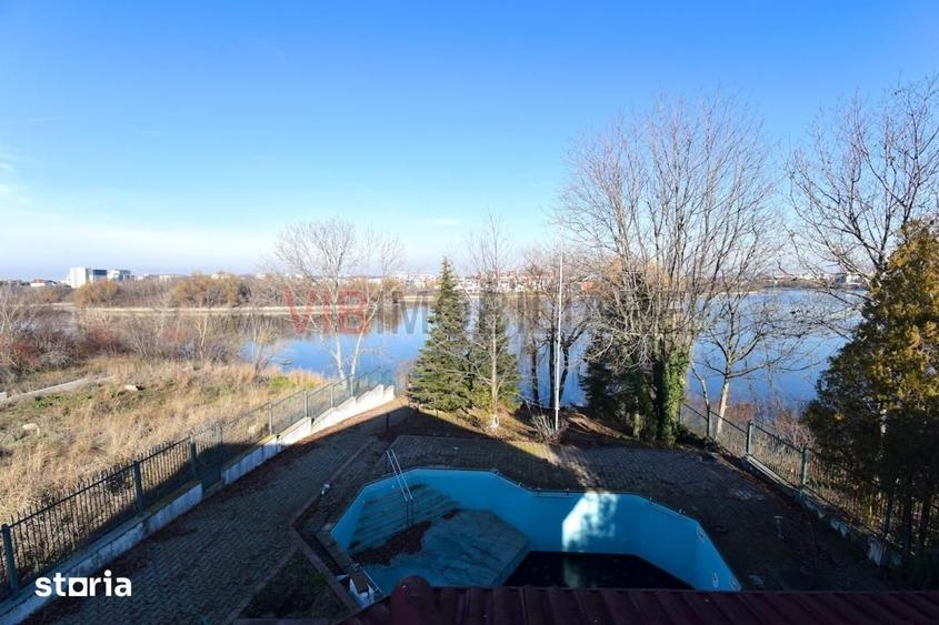 Casă cu 5 camere cu Piscina în Dămăroaia