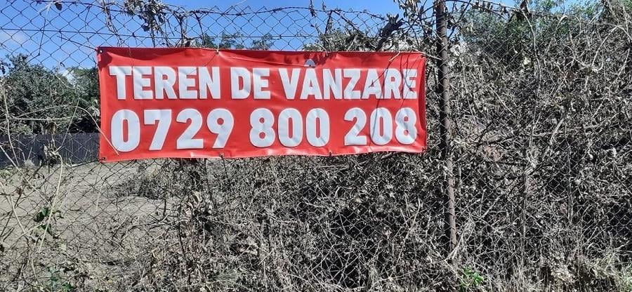Teren de 2152 mp, în Cătina