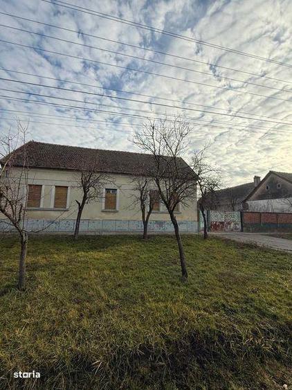 Casă cu 4 camere cu Teren 475 Mp în Liebling