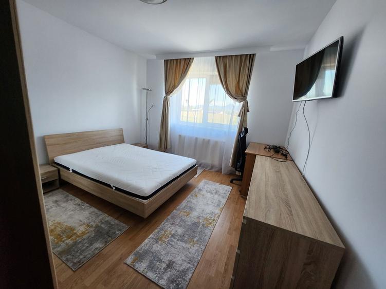 Apartament cu 2 camere semidecomandat în Sânpetru