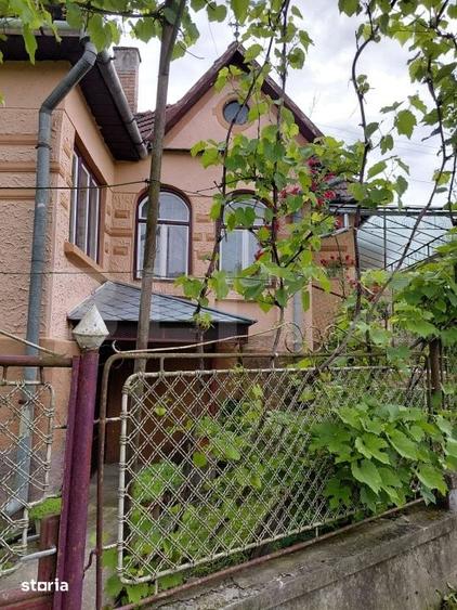 Casă cu 3 camere cu Teren 30 Mp în Central