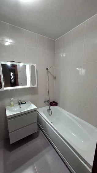 Inchiriez apartament semidecomandat metrou Dimitrie Leonida - 3