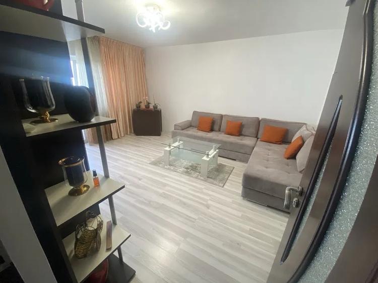 Apartament cu 2 camere decomandat, mobilat în Vitan Mall