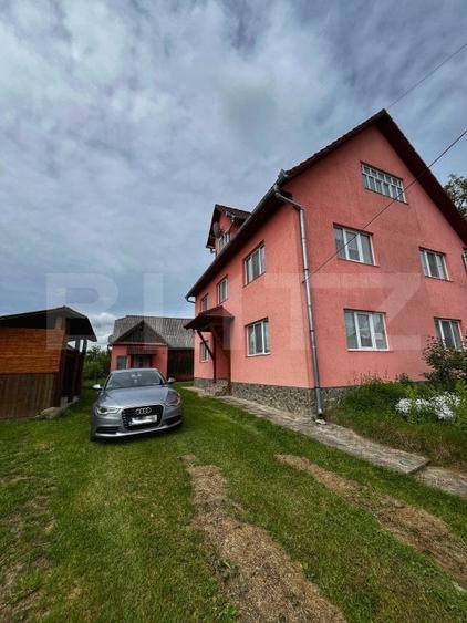 Casă individuală cu 7 camere cu Garaj în Exterior Est