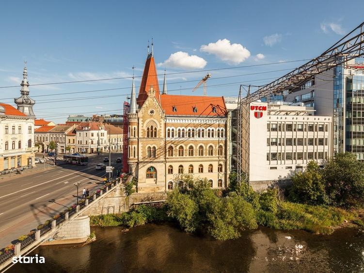 Apartament cu 4 camere în Ultracentral