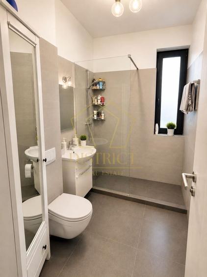 Apartament cu 2 camere semidecomandat, mobilat în Giroc
