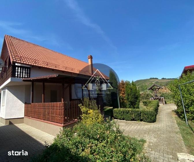 Casă cu 5 camere cu Teren 1100 Mp în Alma