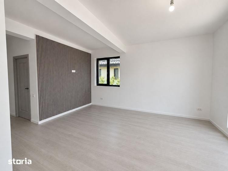 Casă cu 4 camere cu Teren 330 Mp în Crevedia