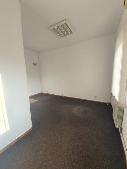 Casă individuală cu 7 camere cu Teren 260 Mp în Cotroceni