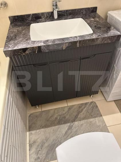 Apartament cu 2 camere semidecomandat, mobilat în Micro 17