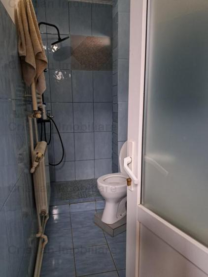 Casă cu 4 camere cu Canalizare în Central