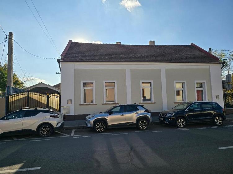 Spațiu comercial, de 50 mp, în Central