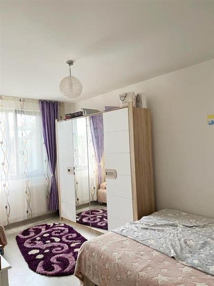 Casă cu 4 camere cu Canalizare în Bucium