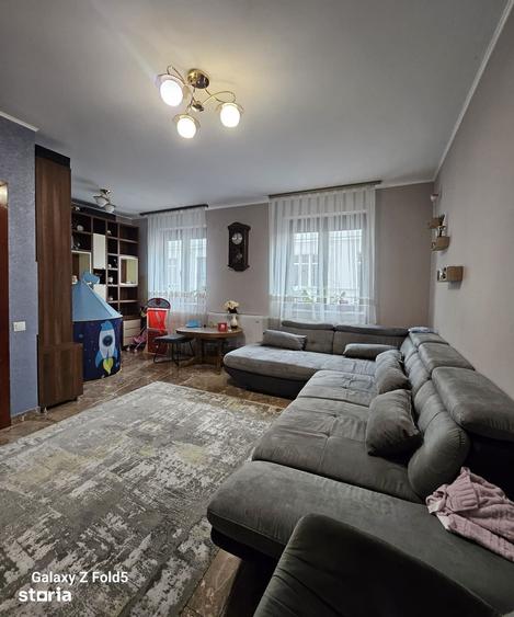 Apartament cu 4 camere în Ultracentral