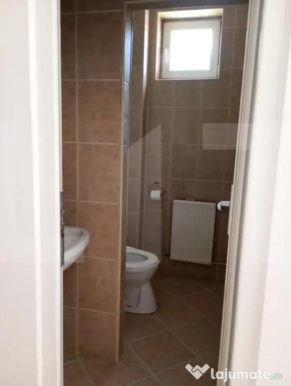 Spațiu comercial, de 375 mp, în Central