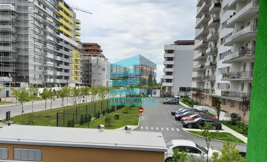 Apartament cu 4 camere decomandat în Titan