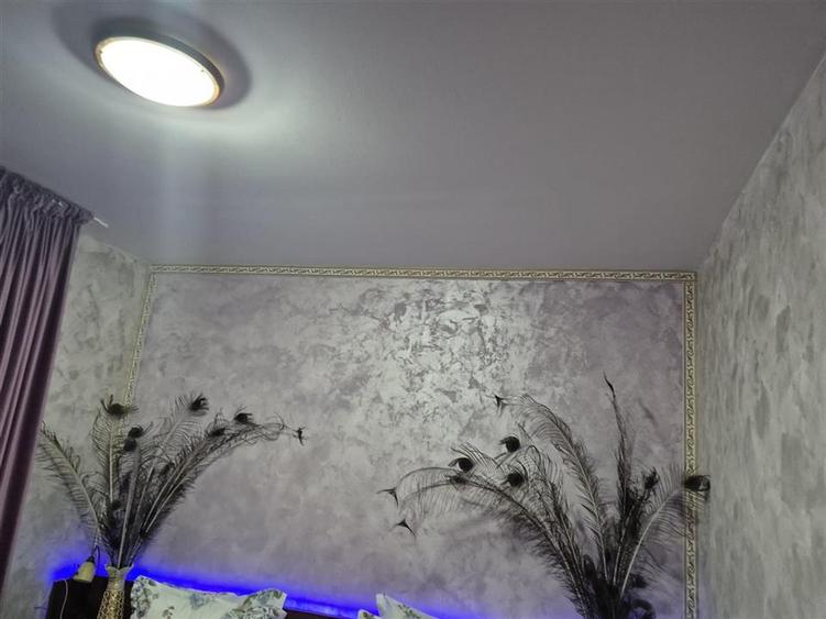 Apartament cu 3 camere semidecomandat, mobilat în Berceni