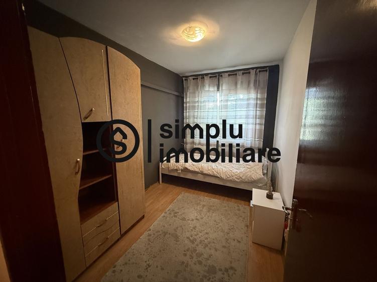 Apartament cu 3 camere decomandat în Lăpuș