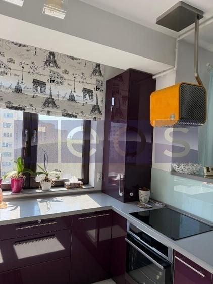 Apartament cu 3 camere decomandat, mobilat în Nerva Traian