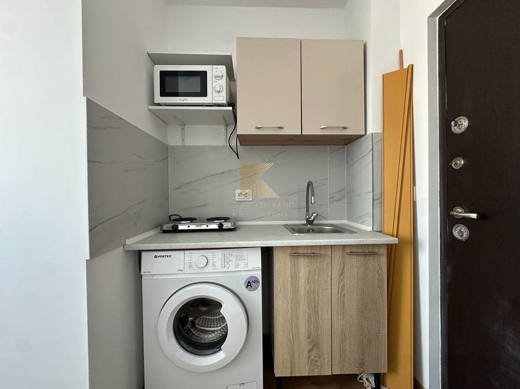 Camera cu baie, renovata complet, Str. Serii 2, prima inchiriere - 5