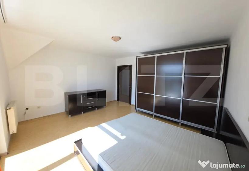 Casă cu 4 camere cu Teren 250 Mp în Central