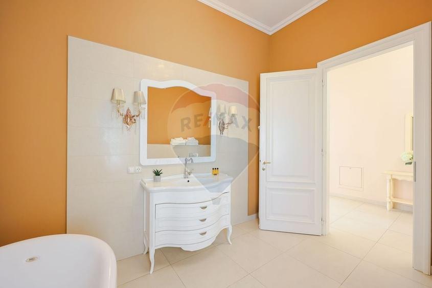 Apartament cu 2 camere decomandat, mobilat în Ultracentral