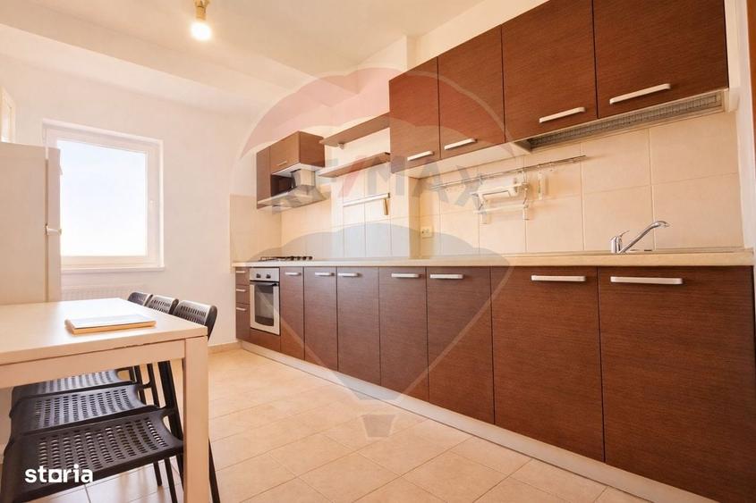 Apartament cu 3 camere în Cățelu