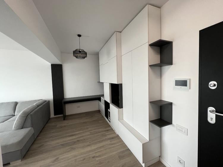 Apartament cu 2 camere decomandat în Virtuții