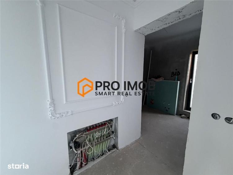 Casă cu 4 camere decomandat în Pleșești