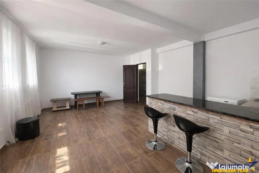 Spațiu comercial, de 90 mp, în Semicentral