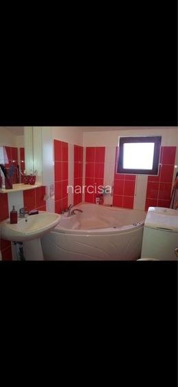 Inchiriez apartament 2 cam in zona centrala