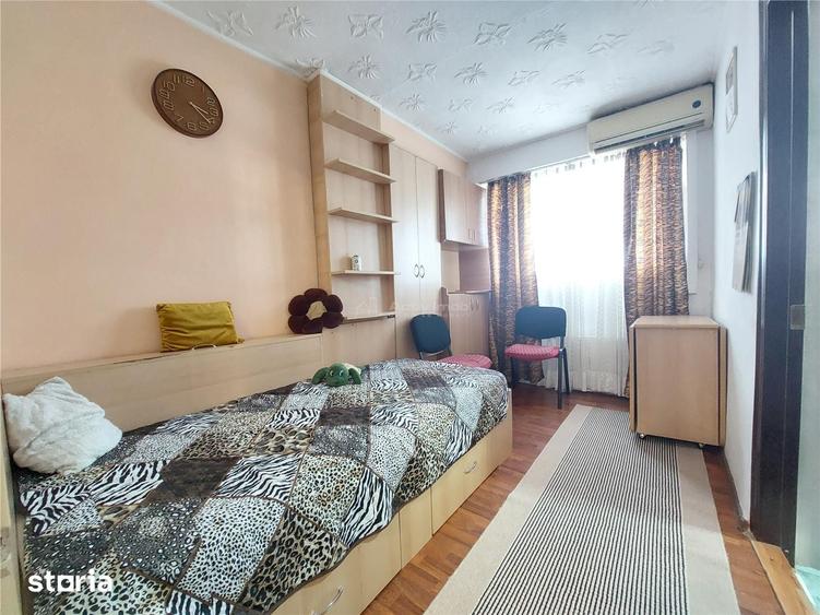 Garsonieră decomandată în Piața