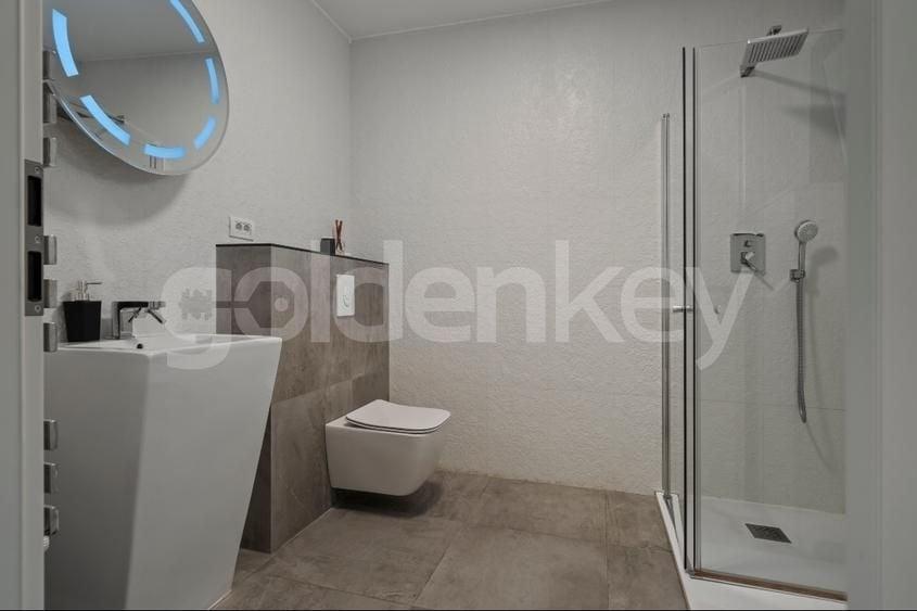 Casă cu 6 camere cu Canalizare în Pipera