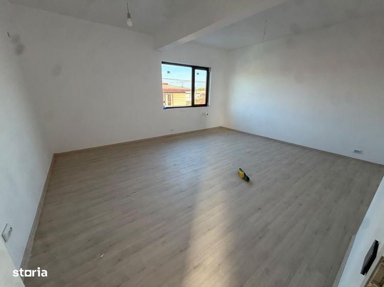 Casă cu 3 camere cu Teren 100 Mp în Central