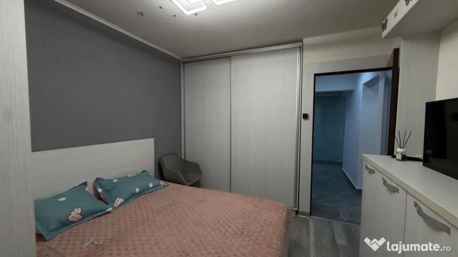 Apartament cu 3 camere decomandat în Giurgiului