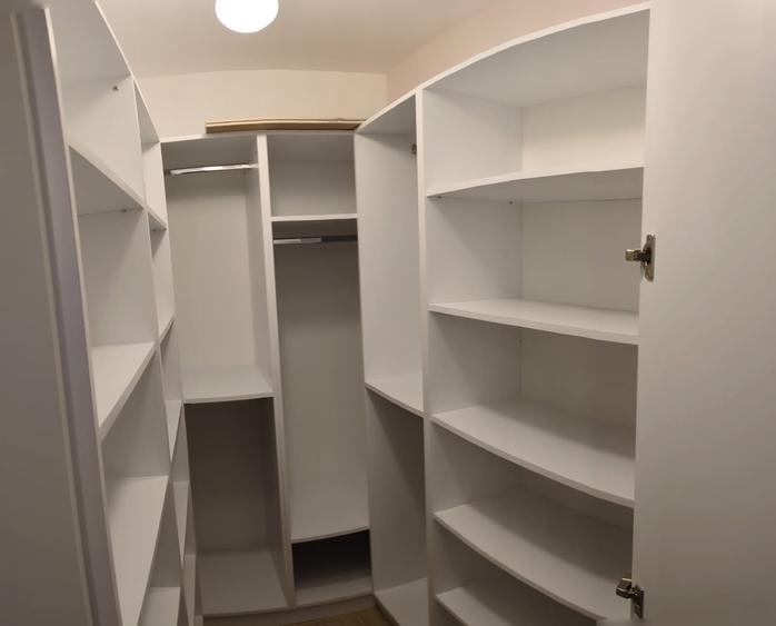 Apartament cu 3 camere decomandat în Cotroceni