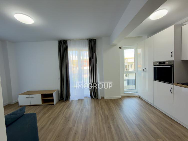 Apartament cu 2 camere semidecomandat, mobilat în Florești
