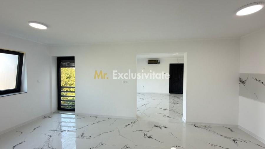 Apartament cu 3 camere semidecomandat în Sud-Vest