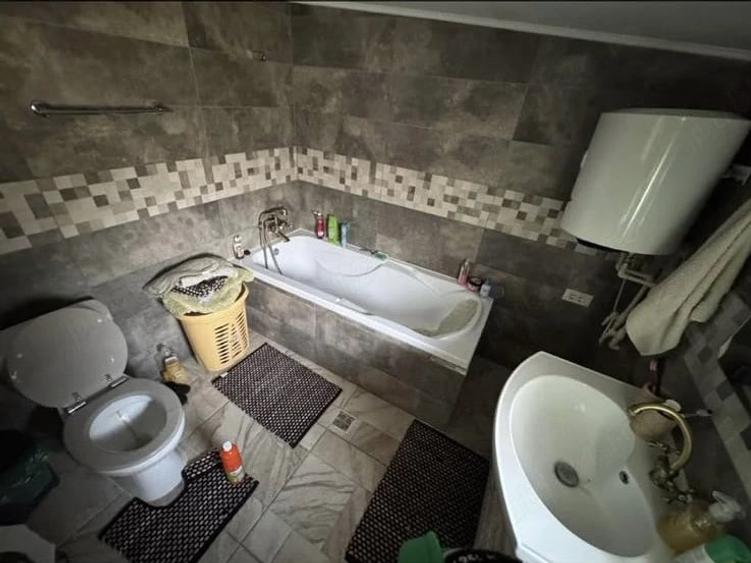 Casă cu 4 camere cu Teren 1000 Mp în Ileana