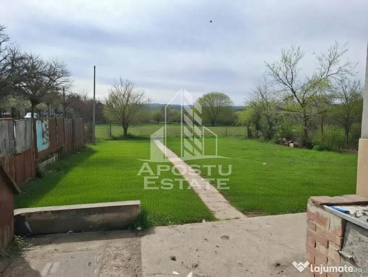 Casă cu 3 camere cu Teren 400 Mp în Plopi