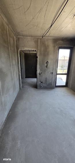 Casă cu 4 camere cu Teren 225 Mp în Berceni