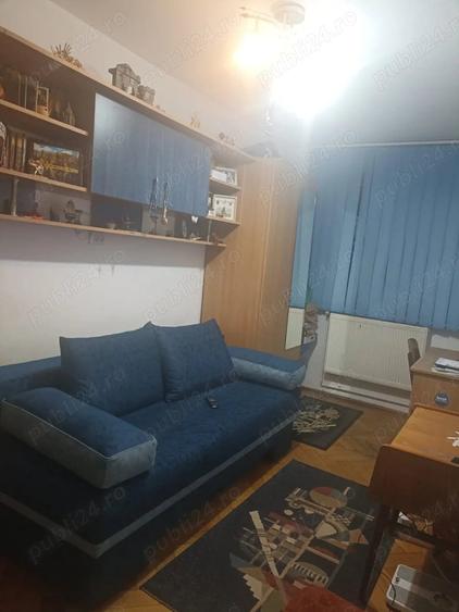 Apartament cu 3 camere semidecomandat în Ultracentral