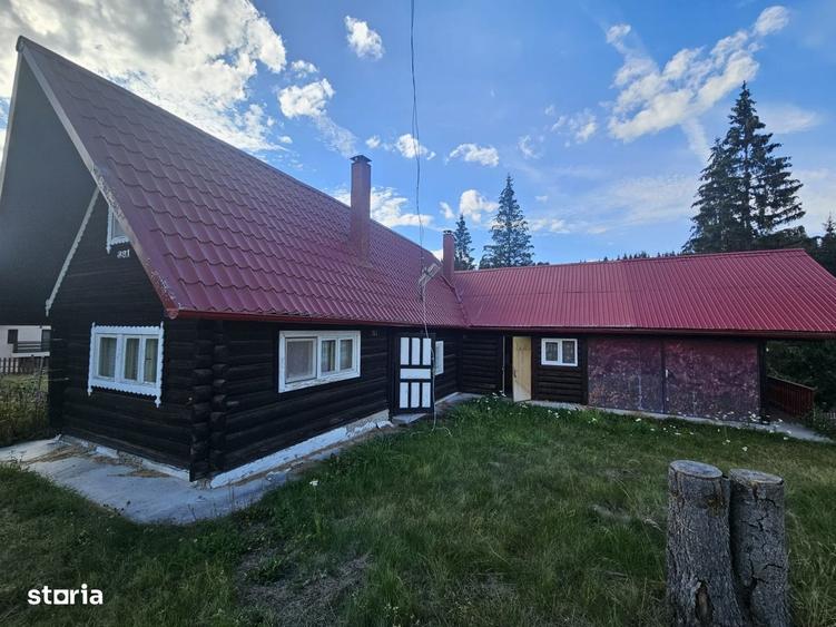 Casă cu 4 camere cu Teren 1685 Mp în Mărișel