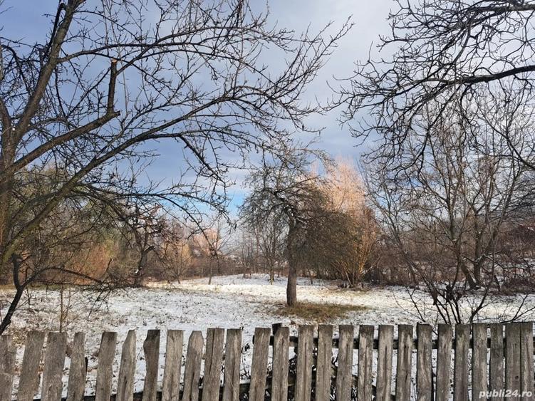Teren de 1860 mp, în Curăturile