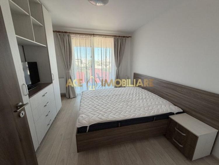 Apartament cu 3 camere decomandat, mobilat în Apărătorii Patriei