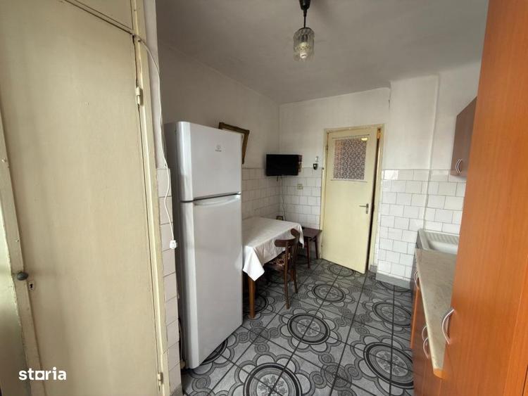 Apartament 3 camere, 63.40 mp, etaj intermediar, Bd. Bucuresti - 7