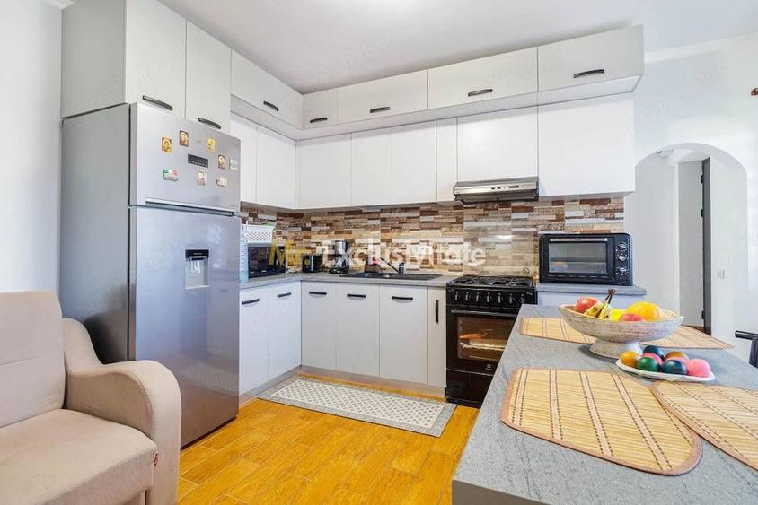 Apartament cu 3 camere semidecomandat în Adunații-Copăceni