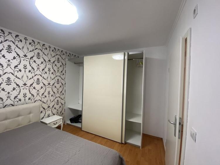 Apartament cu 3 camere decomandat în Kiseleff