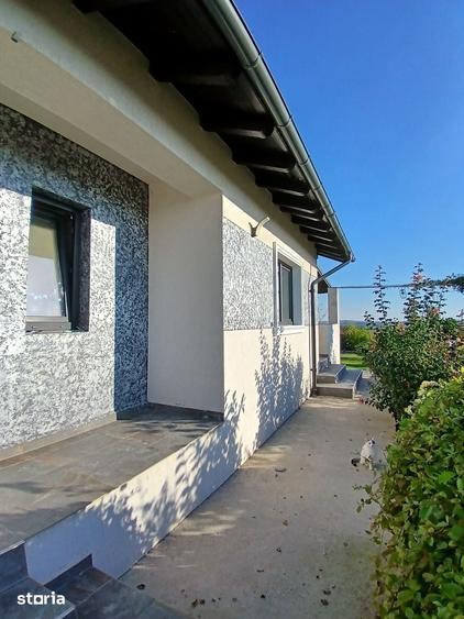 Casa plan parter 142pm ?i 600 teren - 2