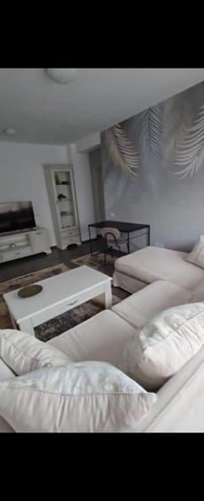 Apartament cu 2 camere semidecomandat, mobilat în Tomis Plus